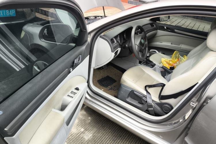 Used Skoda Superb 2012 1.4TSI 5th Anniversary Limited Edition Driver Seat