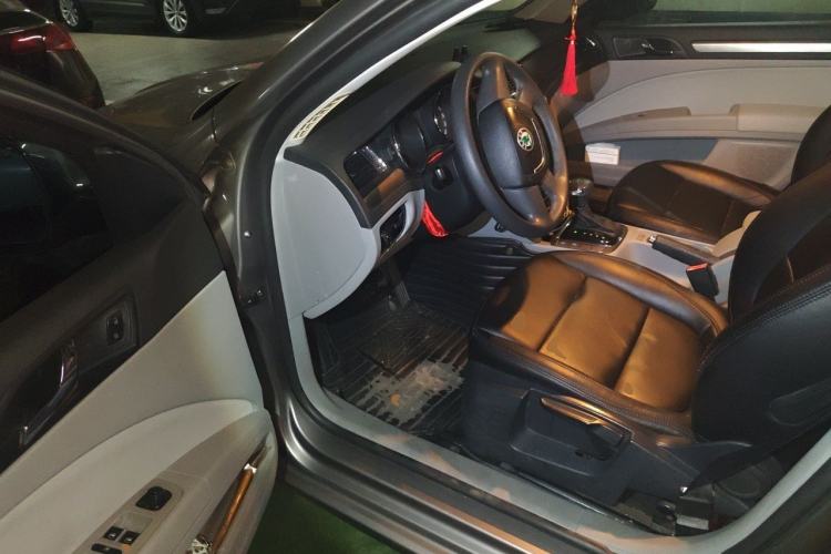 Used Skoda Superb 2012 1.4TSI DSG Zhiya Edition Driver Seat