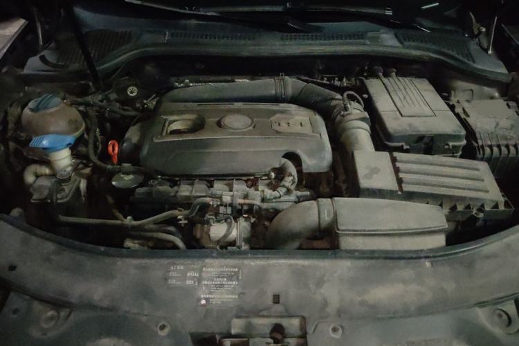 Used Skoda Superb 2012 1.8TSI Automatic Elegant Edition Engine Bay