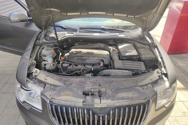 Used Skoda Superb 2012 1.8TSI Automatic Prestige Edition Engine Bay