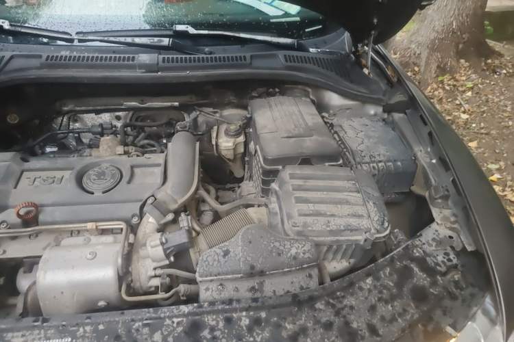 Used Skoda Superb 2012 1.4TSI DSG Zhiya Edition Engine Bay Left