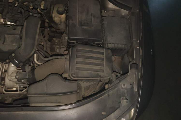 Used Skoda Superb 2012 1.4TSI DSG Zhiya Edition Engine Bay Left