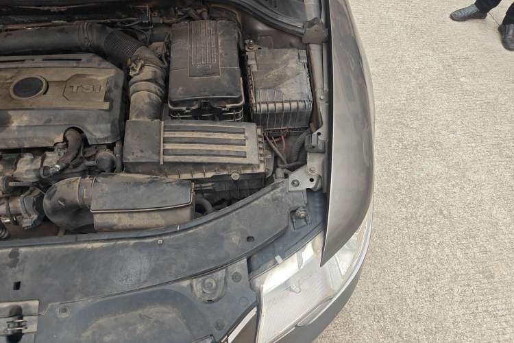 Used Skoda Superb 2012 1.8TSI Automatic Prestige Edition Engine Bay Left