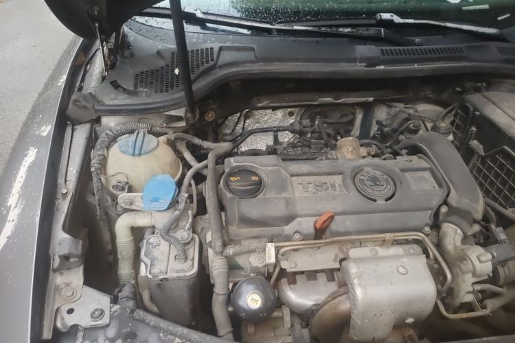 Used Skoda Superb 2012 1.4TSI DSG Zhiya Edition Engine Bay Right