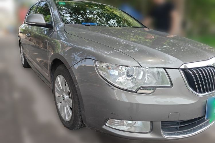 Used Skoda Superb 2012 1.8TSI Manual Elegant Edition Front Right 45 Deg