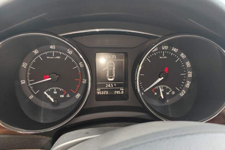 Used Skoda Superb 2012 1.8TSI Manual Elegant Edition Instrument Cluster