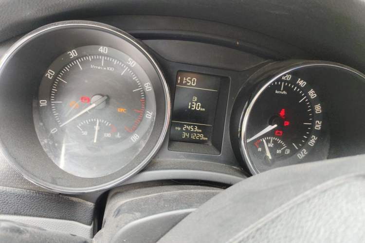 Used Skoda Superb 2012 1.4TSI Manual Zhiya Edition Instrument Cluster
