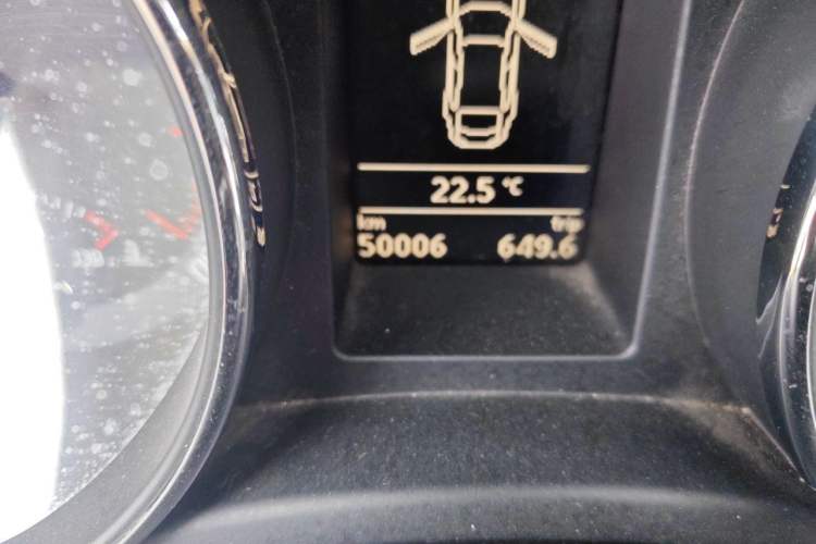 Used Skoda Superb 2012 1.4TSI DSG Zhiya Edition Odometer Close Up