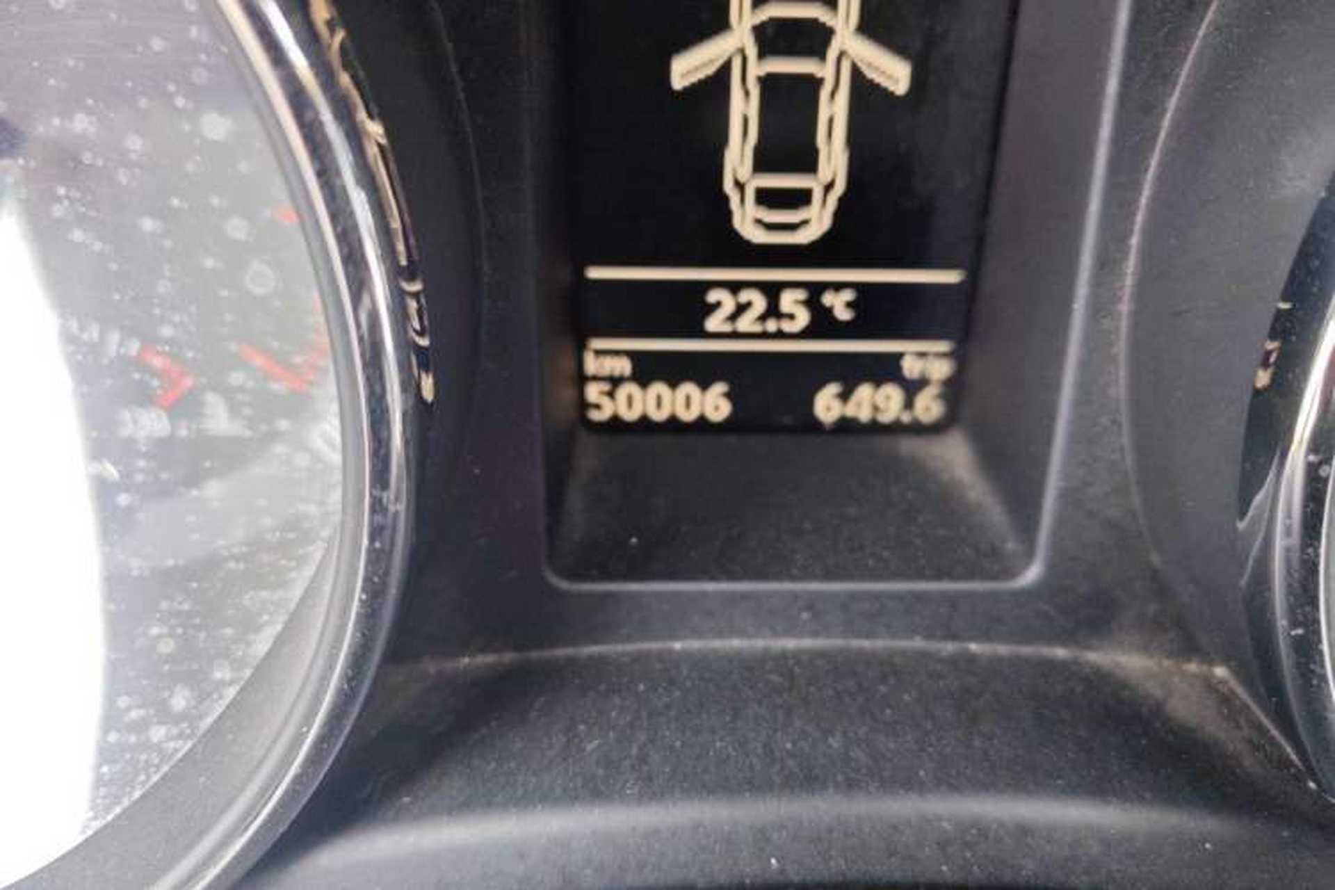 Used Skoda Superb 2012 1.4TSI DSG Zhiya Edition Odometer Close Up