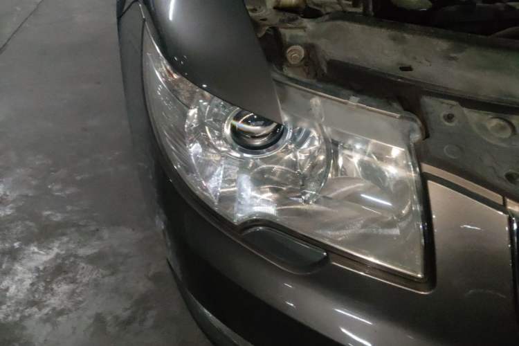 Used Skoda Superb 2012 1.8TSI Automatic Elegant Edition Right Front Headlight