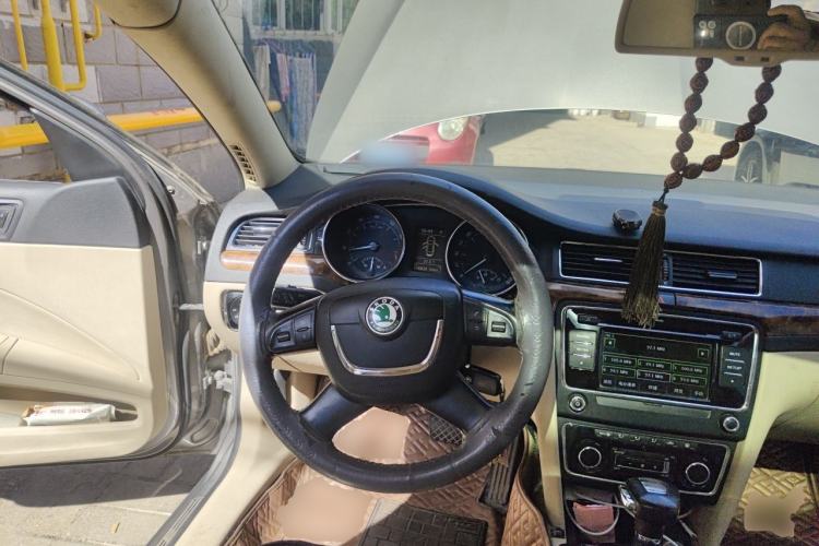 Used Skoda Superb 2012 1.8TSI Automatic Prestige Edition Steering Wheel