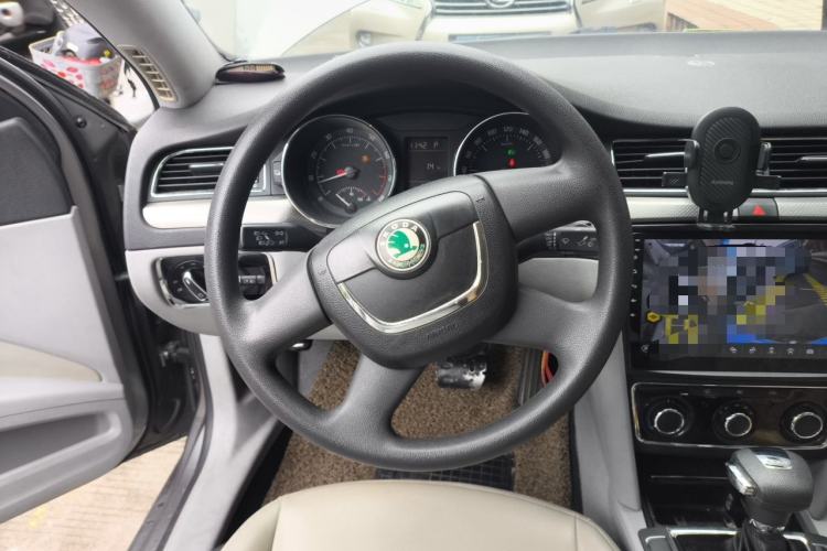 Used Skoda Superb 2012 1.4TSI 5th Anniversary Limited Edition Steering Wheel