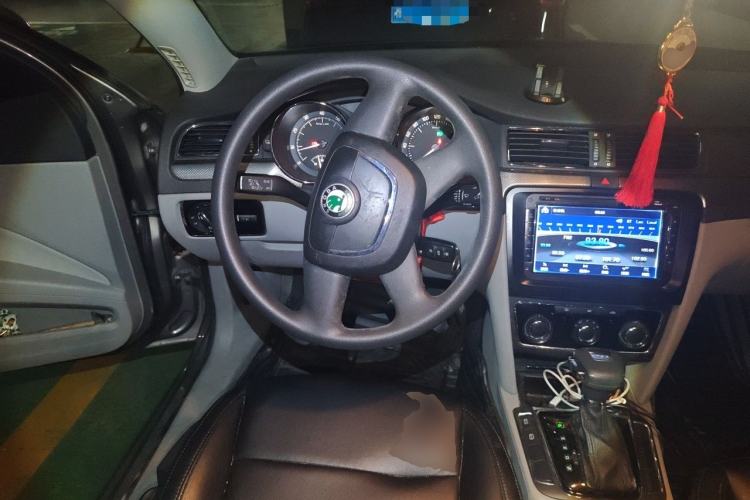 Used Skoda Superb 2012 1.4TSI DSG Zhiya Edition Steering Wheel