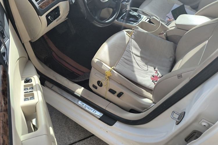 Used Skoda Superb 2012 1.8TSI Automatic Prestige Edition Driver Seat