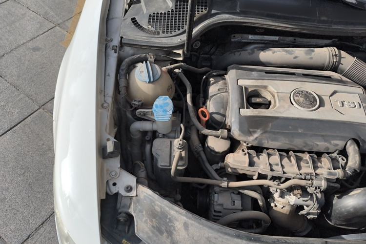 Used Skoda Superb 2012 1.8TSI Automatic Prestige Edition Engine Bay Right