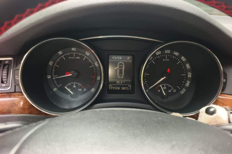 Used Skoda Superb 2012 1.8TSI Automatic Elegant Edition Instrument Cluster