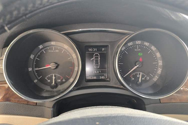 Used Skoda Superb 2012 1.8TSI Automatic Prestige Edition Instrument Cluster