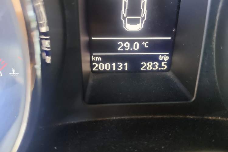 Used Skoda Superb 2012 1.8TSI Automatic Prestige Edition Odometer Close Up