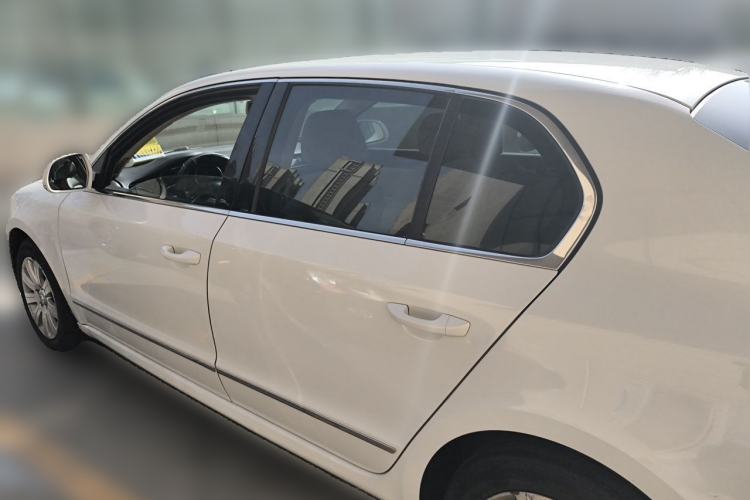 Used Skoda Superb 2012 1.8TSI Automatic Prestige Edition Rear Left 45 Deg
