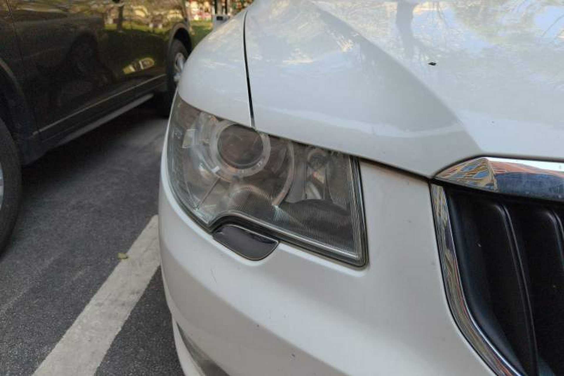 Used Skoda Superb 2012 1.4TSI DSG Zhiya Edition Right Front Headlight