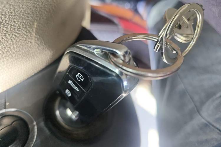 Used Skoda Superb 2012 1.8TSI Automatic Prestige Edition Vehicle Key