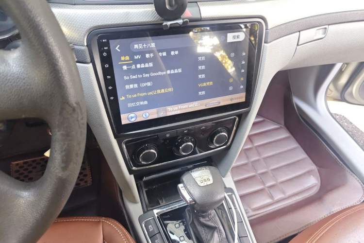 Used Skoda Superb 2012 1.4TSI DSG Zhiya Edition Audio And AC Panel