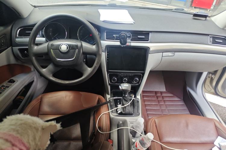 Used Skoda Superb 2012 1.4TSI DSG Zhiya Edition Center Console