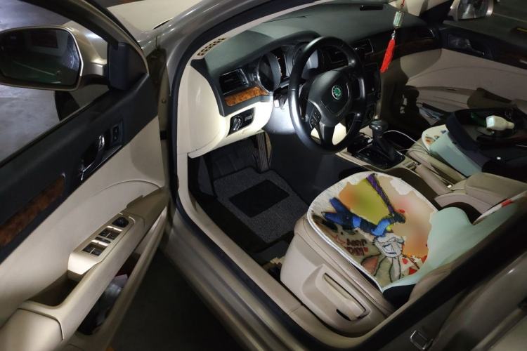Used Skoda Superb 2012 1.4TSI DSG Elegant Edition Driver Seat