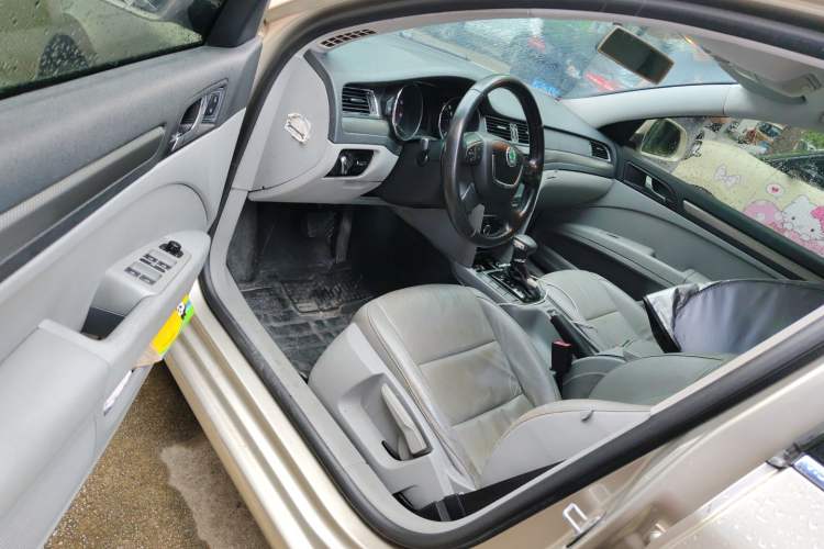 Used Skoda Superb 2012 1.8TSI Automatic Elegant Edition Driver Seat
