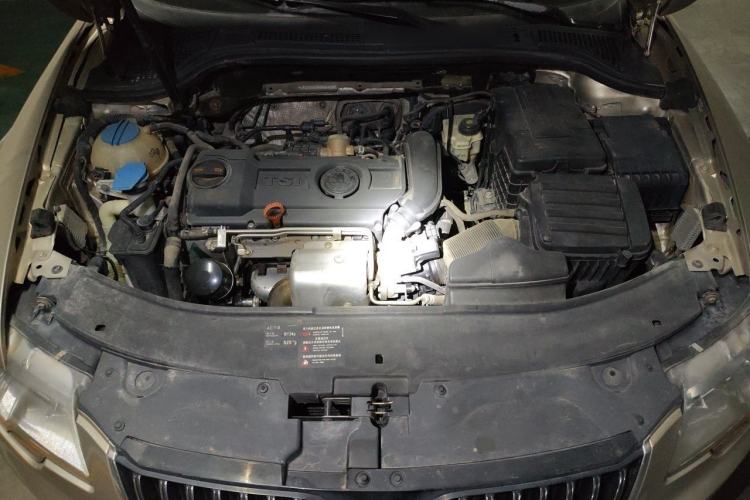 Used Skoda Superb 2012 1.4TSI DSG Elegant Edition Engine Bay