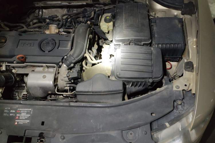 Used Skoda Superb 2012 1.4TSI DSG Elegant Edition Engine Bay Left