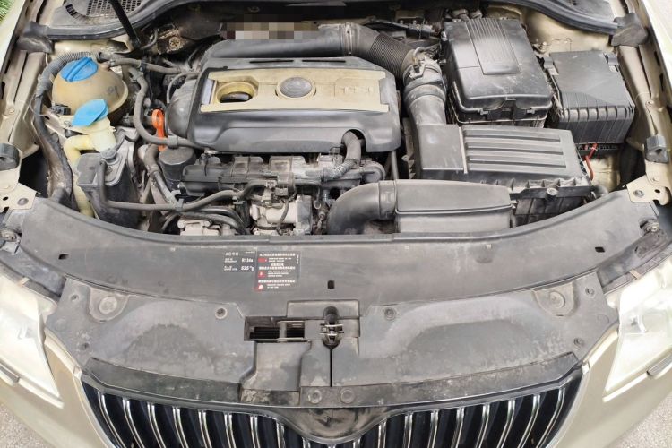 Used Skoda Superb 2012 1.8TSI Automatic Elegant Edition Engine Bay