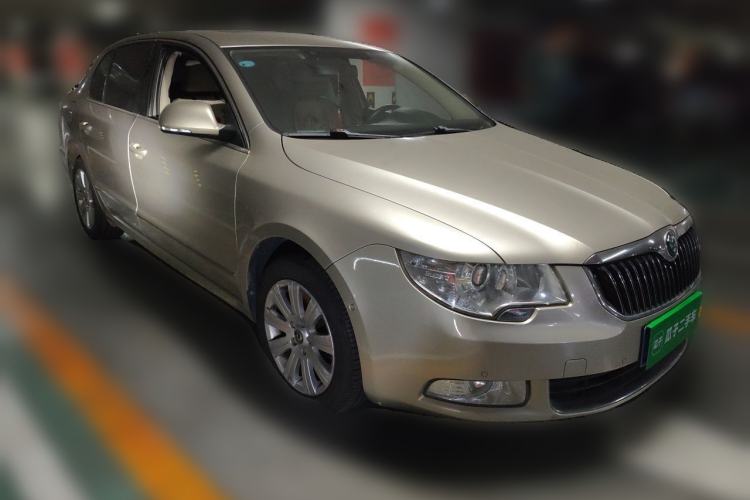 Used Skoda Superb 2012 1.4TSI DSG Elegant Edition Front Right 45 Deg