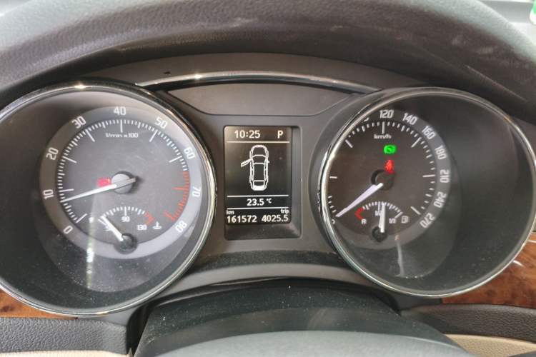Used Skoda Superb 2012 1.8TSI Automatic Elegant Edition Instrument Cluster