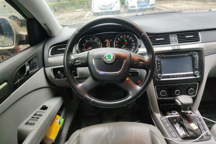 Used Skoda Superb 2012 1.8TSI Automatic Elegant Edition Steering Wheel