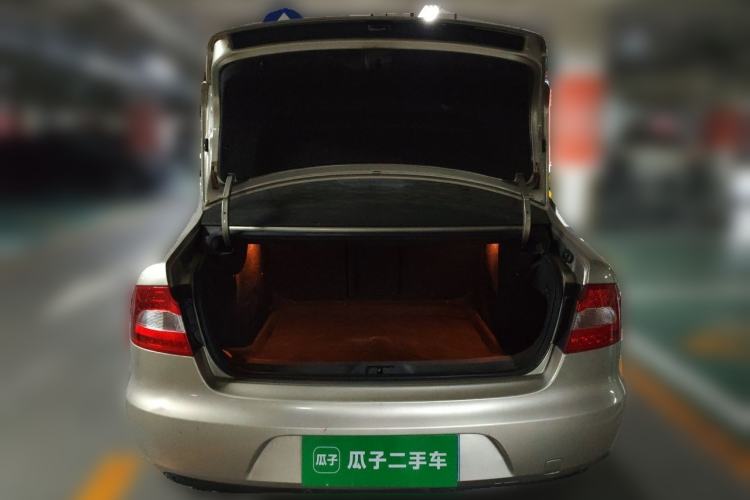 Used Skoda Superb 2012 1.4TSI DSG Elegant Edition Trunk