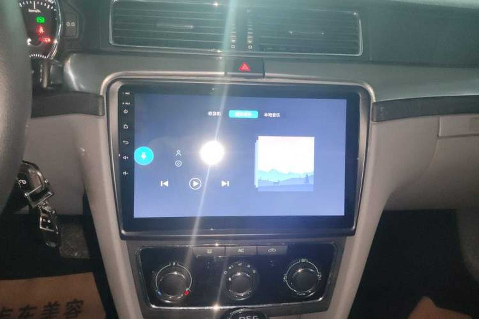 Used Skoda Superb 2013 1.4TSI DSG Sport Edition Audio And AC Panel