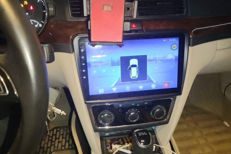 Used Skoda Superb 2013 1.4 TSI DSG Prestige Edition Audio And AC Panel