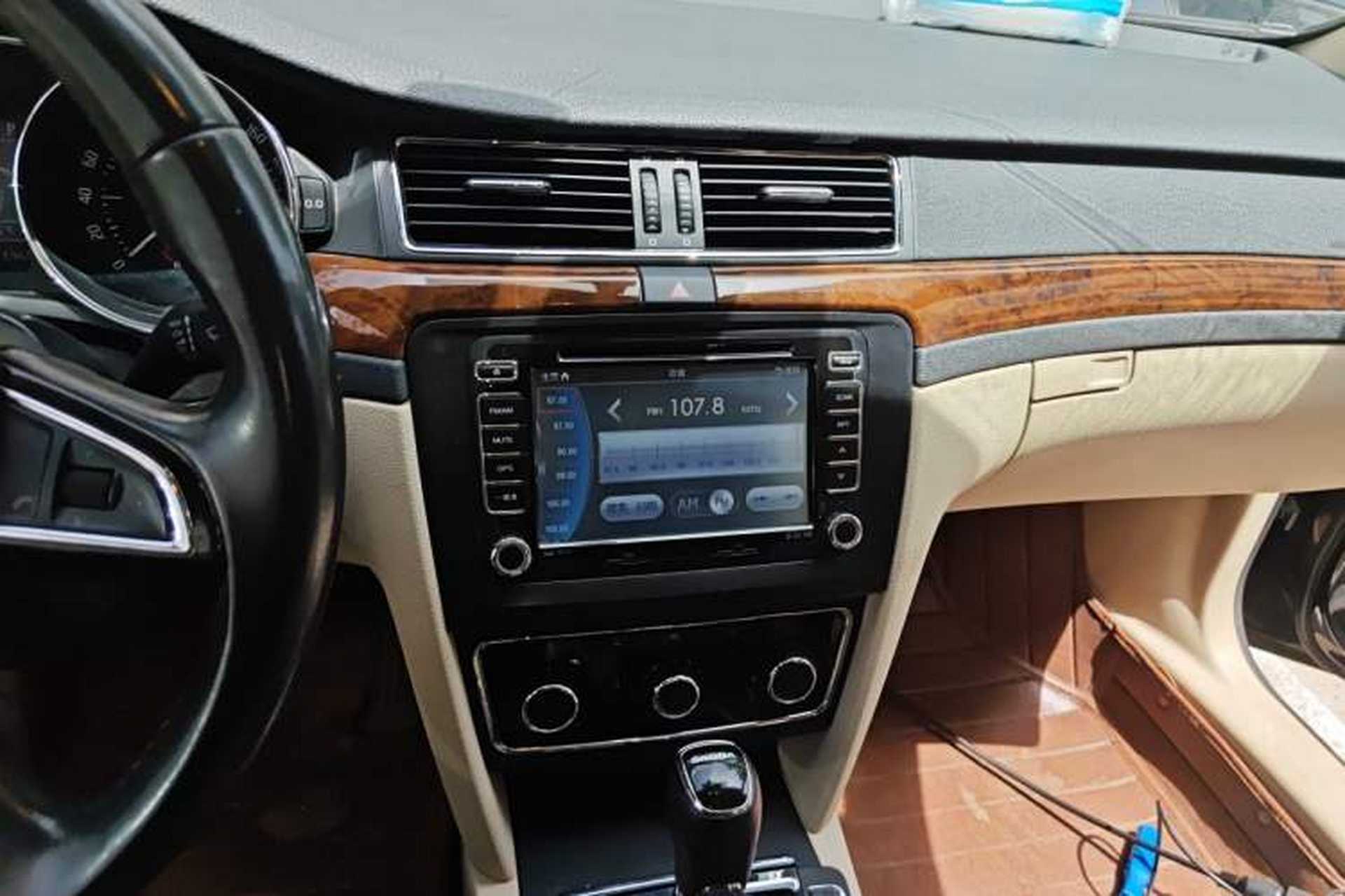 Used Skoda Superb 2013 1.8TSI Automatic MingShi Edition Audio And AC Panel