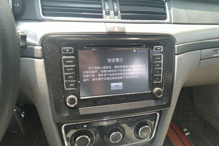 Used Skoda Superb 2013 1.4TSI DSG Sport Edition Audio And AC Panel