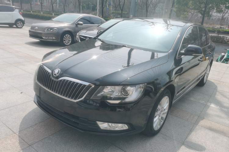 Used Skoda Superb 2013 1.8TSI Automatic MingShi Edition Guazi used car, China used car export, Used car for sale, Used cars, Cheapest cars for sale