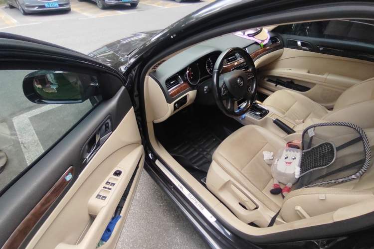Used Skoda Superb 2013 1.8TSI Automatic MingShi Edition Driver Seat