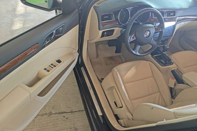 Used Skoda Superb 2013 1.4 TSI DSG Prestige Edition Driver Seat
