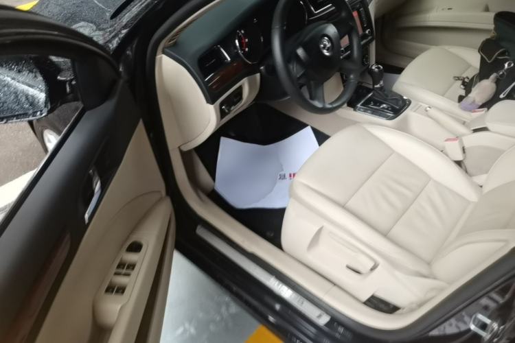 Used Skoda Superb 2013 1.8TSI Automatic MingShi Edition Driver Seat