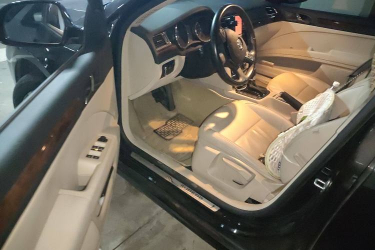 Used Skoda Superb 2013 1.4 TSI DSG Prestige Edition Driver Seat