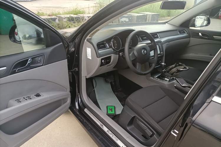 Used Skoda Superb 2013 1.4TSI DSG Sport Edition Driver Seat