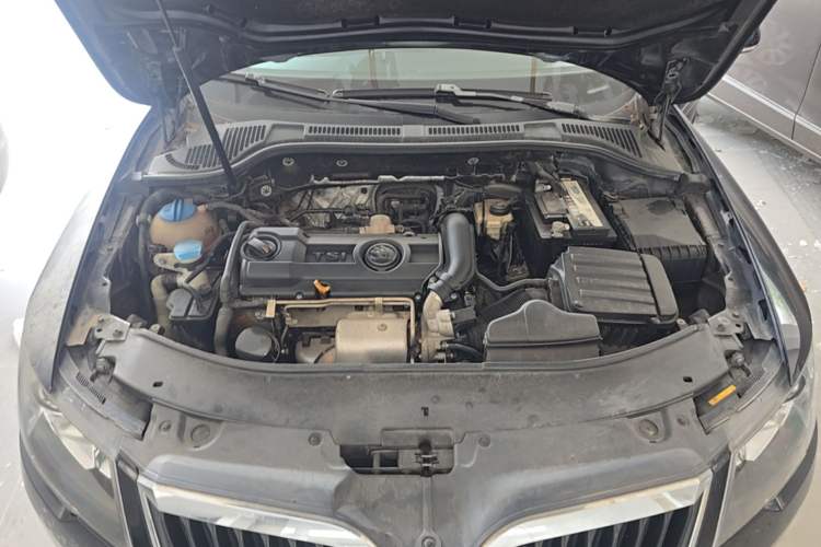 Used Skoda Superb 2013 1.4TSI DSG Sport Edition Engine Bay