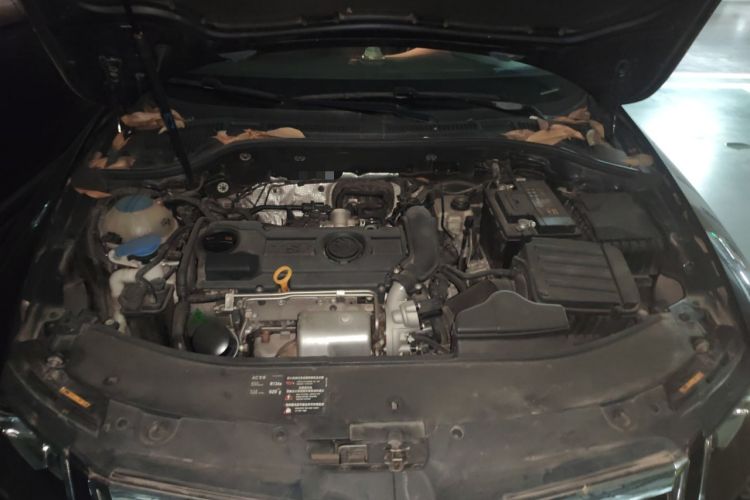 Used Skoda Superb 2013 1.4TSI DSG Sport Edition Engine Bay