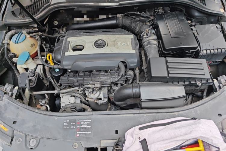 Used Skoda Superb 2013 1.8TSI Automatic MingShi Edition Engine Bay