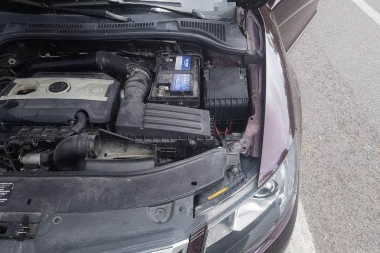 Used Skoda Superb 2013 1.8TSI Automatic MingShi Edition Engine Bay Left